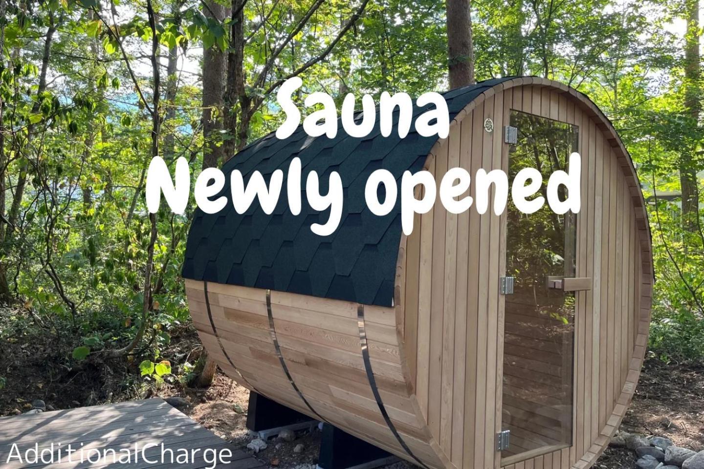 ORIGAMI CHALET WITH OPEN AIR BATH ≡ Хакуба-Мура, Япония ≡ Lowest Booking  Rates For Origami Chalet With Open Air Bath in Хакуба-Мура, Фото